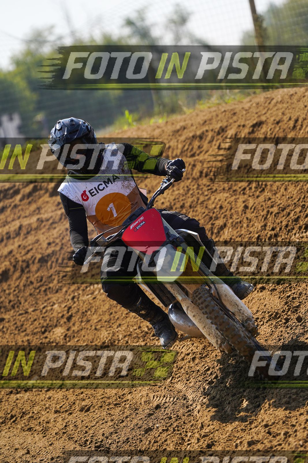 EICMA 20-09 12:00-13:00 · DOS02754