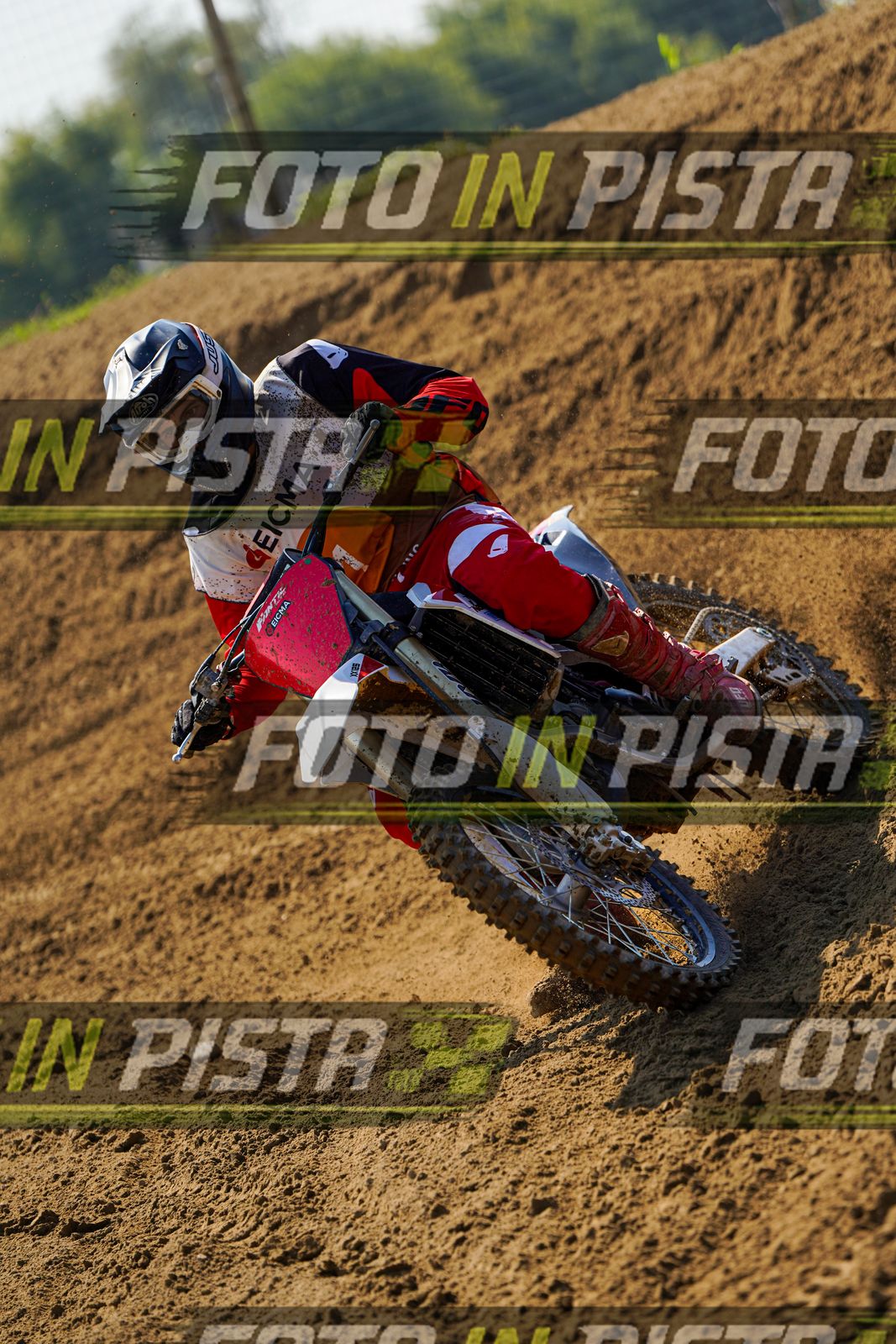 EICMA 20-09 12:00-13:00 · DOS02830