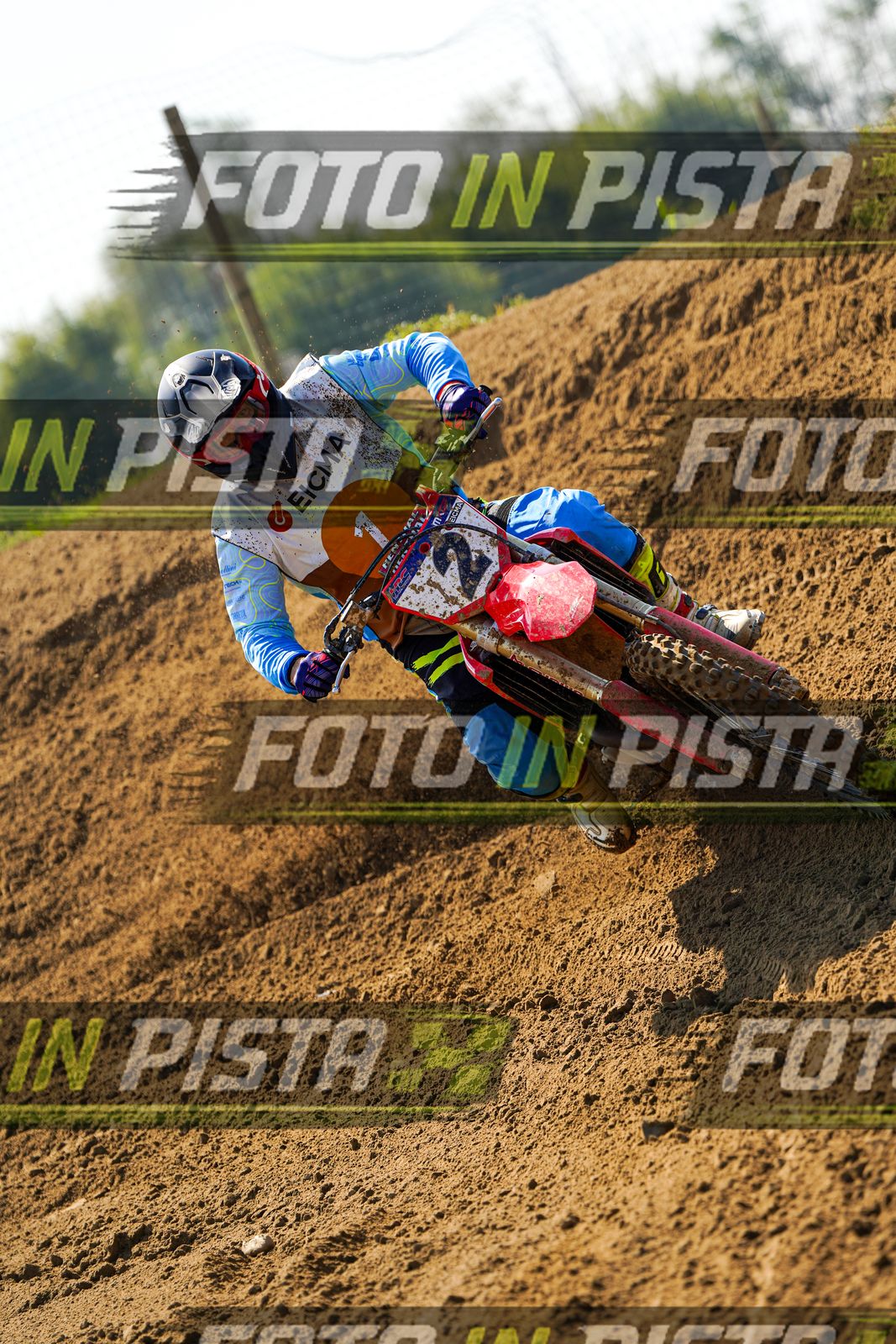 EICMA 20-09 12:00-13:00 · DOS02835