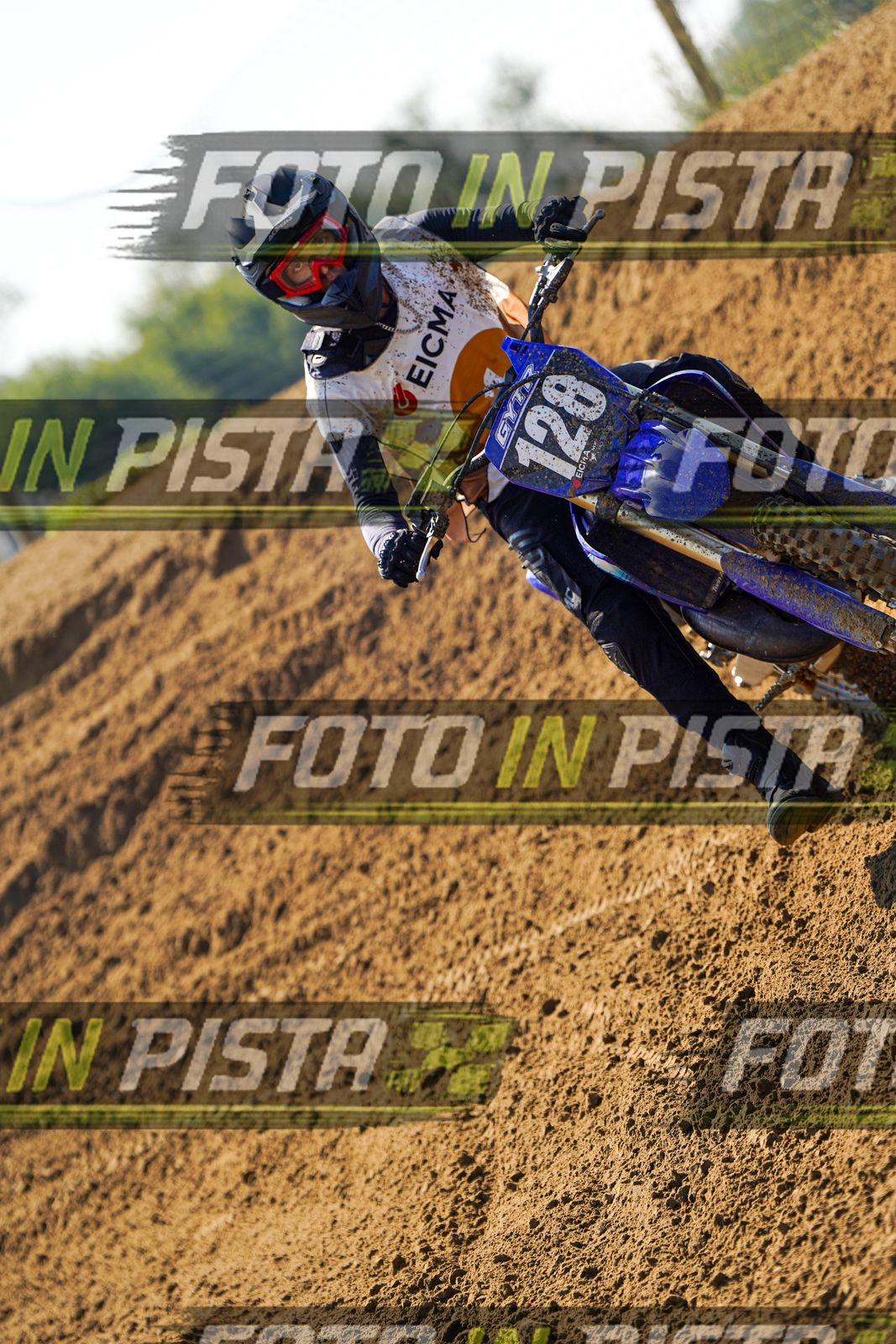 EICMA 20-09 12:00-13:00 · DOS02915