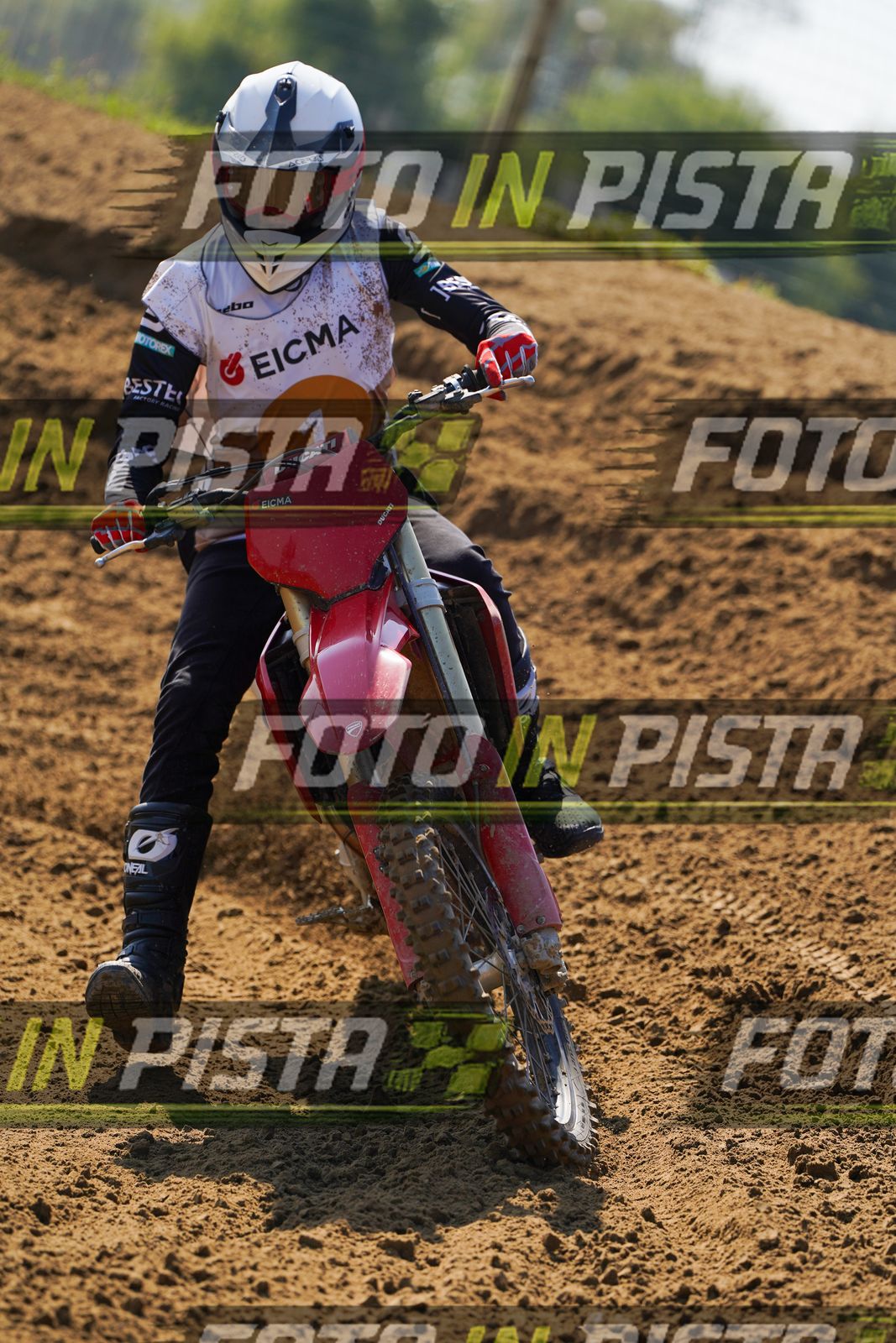 EICMA 20-09 12:00-13:00 · DOS03031