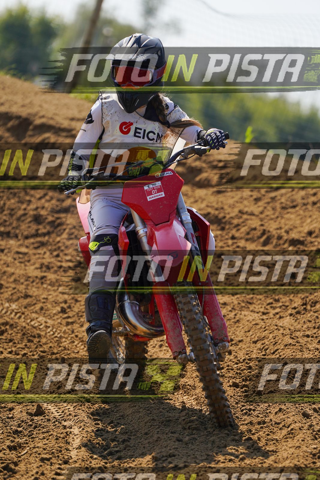 EICMA 20-09 12:00-13:00 · DOS03059