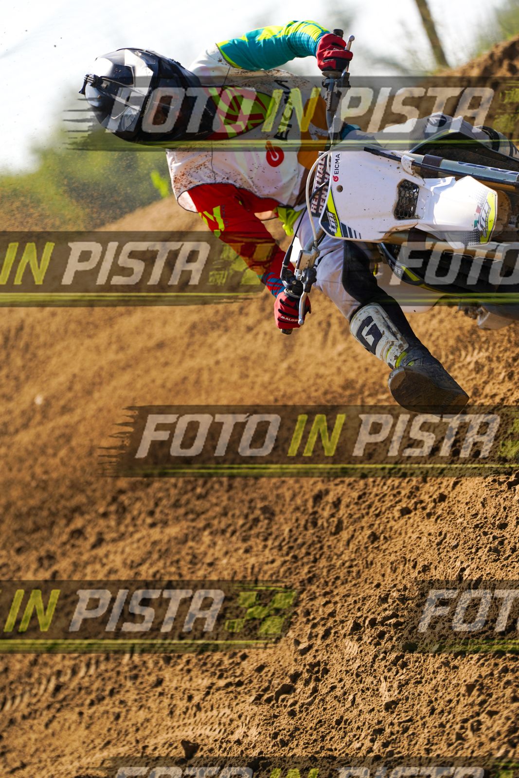EICMA 20-09 12:00-13:00 · DOS03084