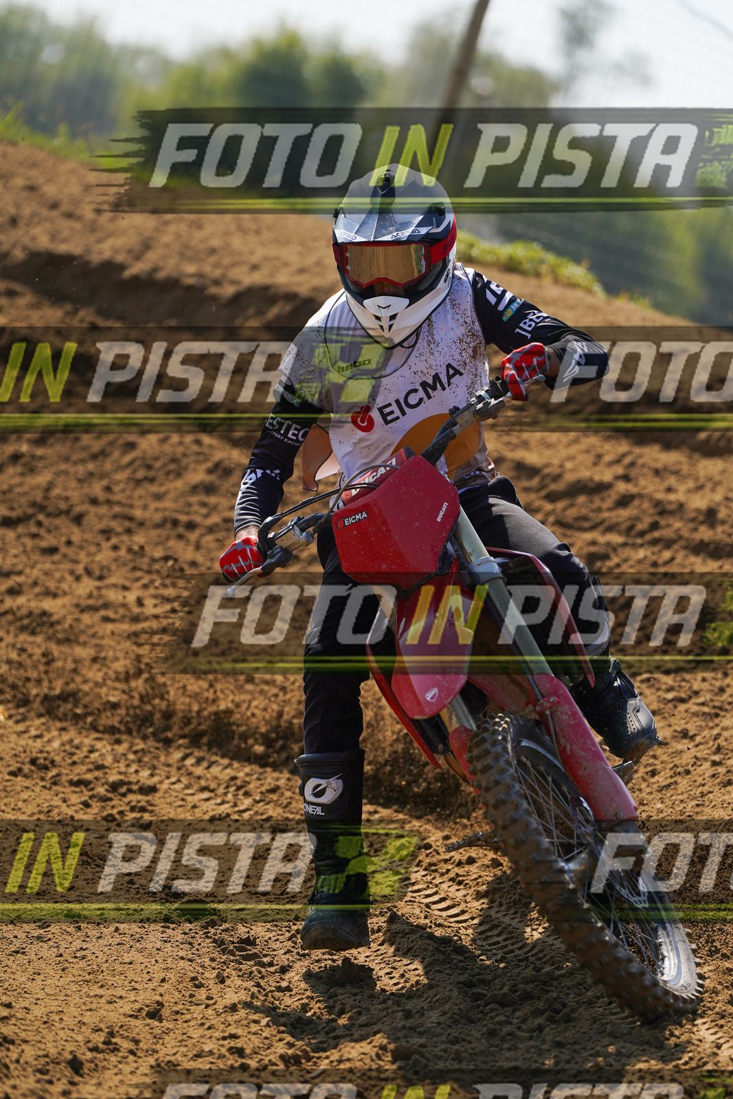 EICMA 20-09 12:00-13:00 · DOS03104