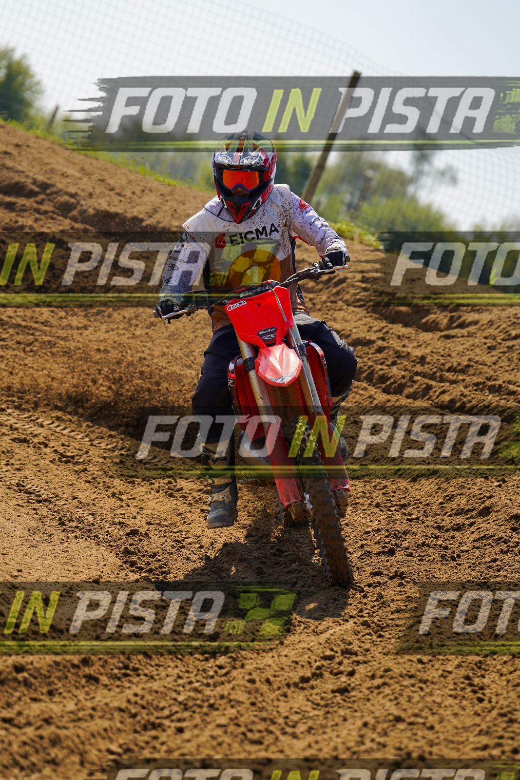 EICMA 20-09 12:00-13:00 · DOS03160