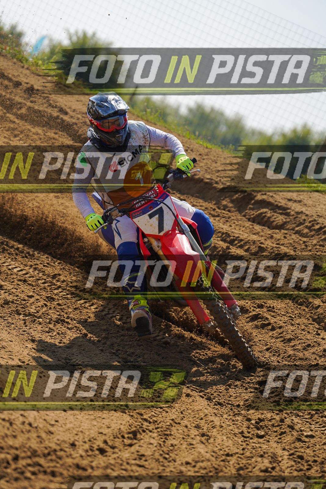 EICMA 20-09 12:00-13:00 · DOS03209