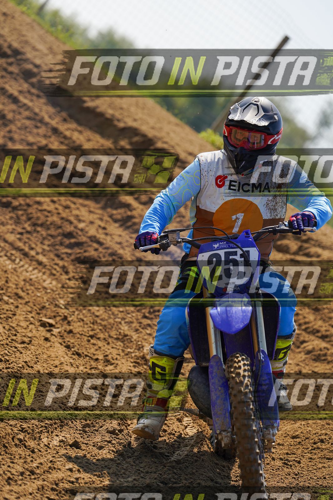 EICMA 20-09 12:00-13:00 · DOS03215