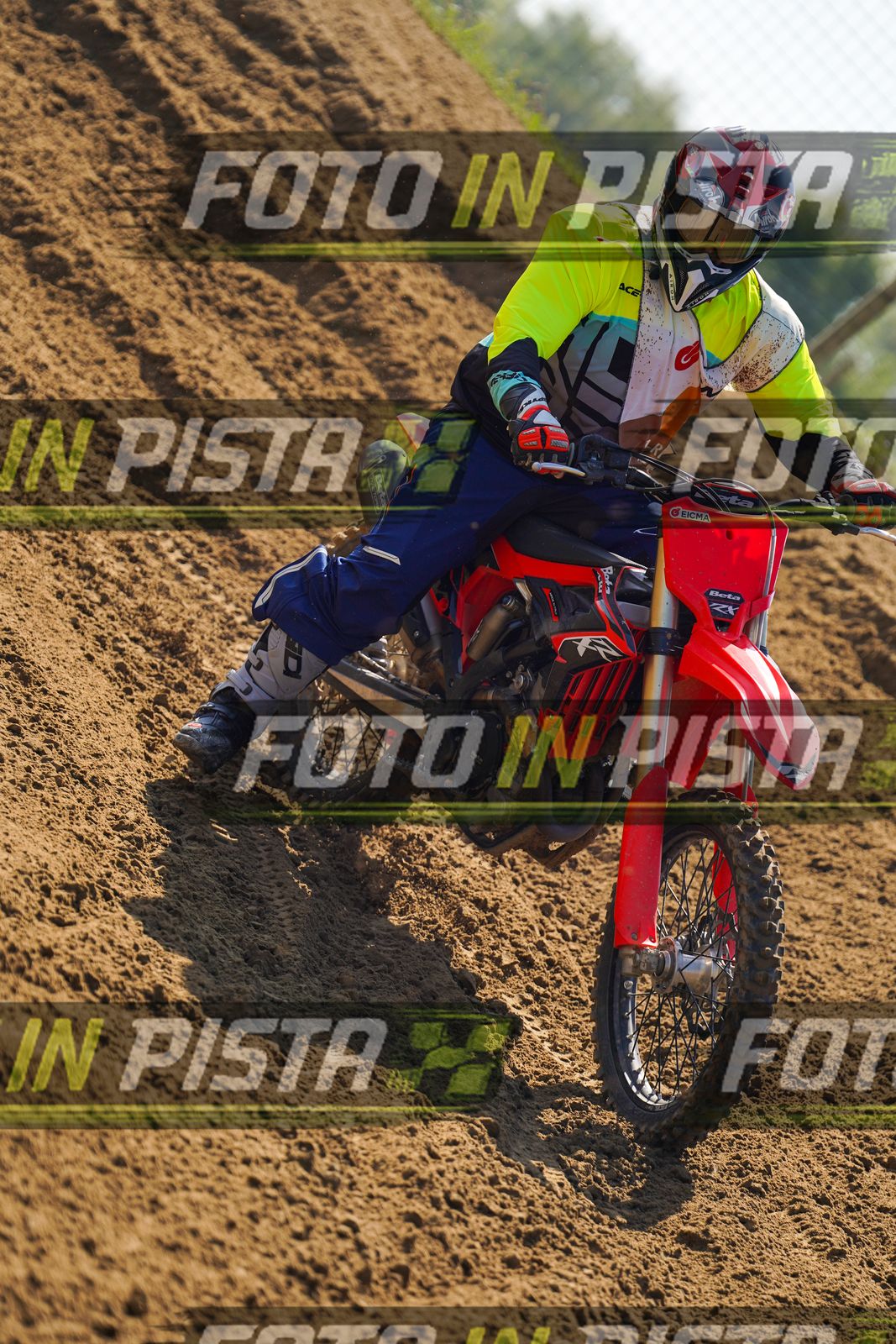 EICMA 20-09 12:00-13:00 · DOS03249