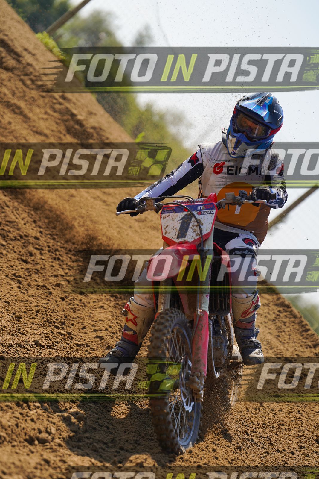 EICMA 20-09 12:00-13:00 · DOS03326