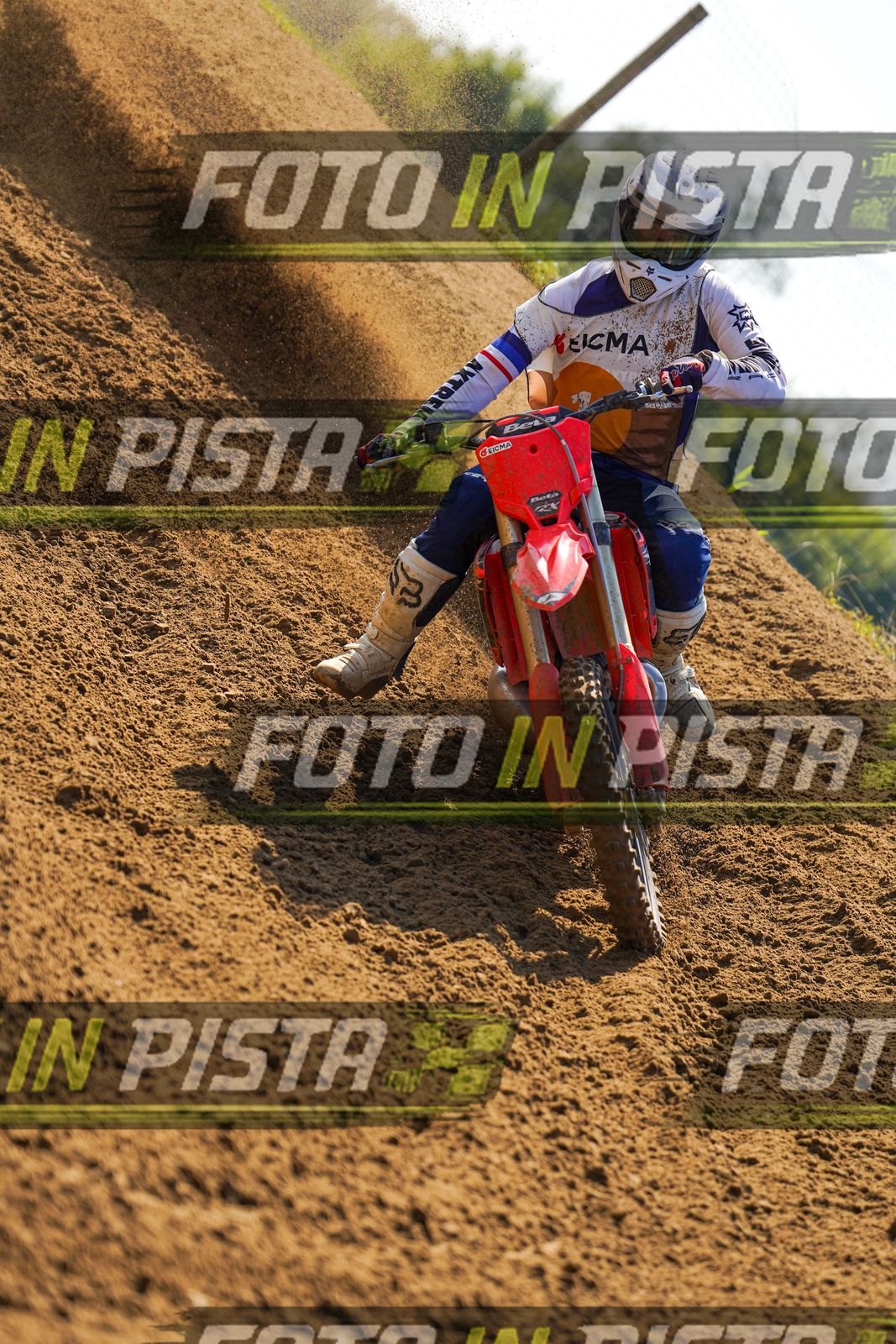 EICMA 20-09 12:00-13:00 · DOS03335