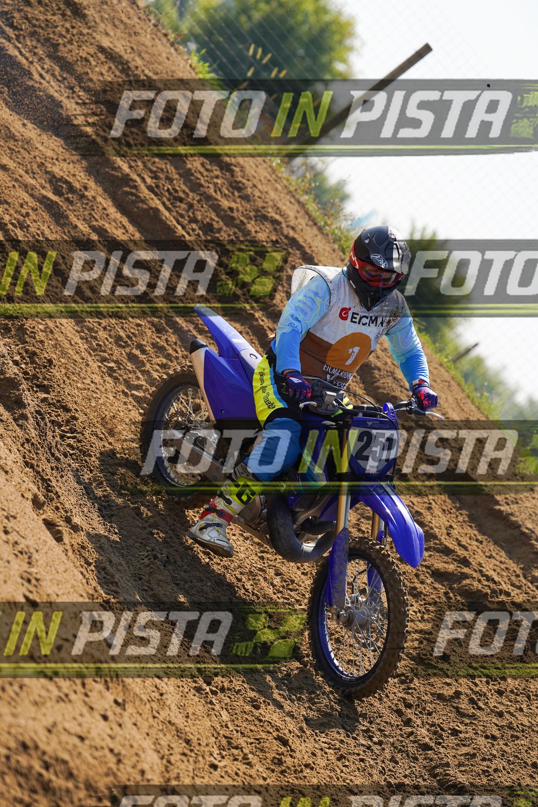 EICMA 20-09 12:00-13:00 · DOS03340