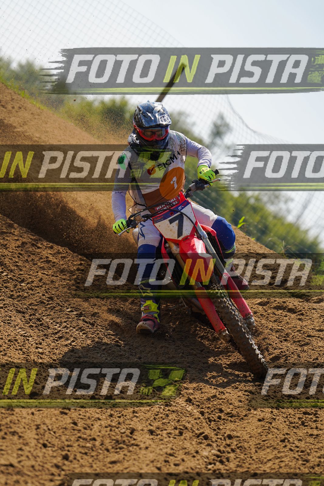 EICMA 20-09 12:00-13:00 · DOS03361