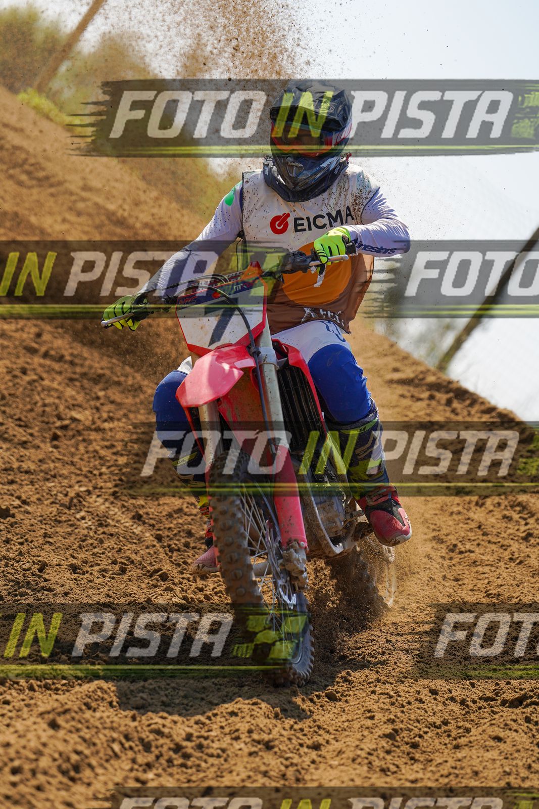 EICMA 20-09 12:00-13:00 · DOS03363