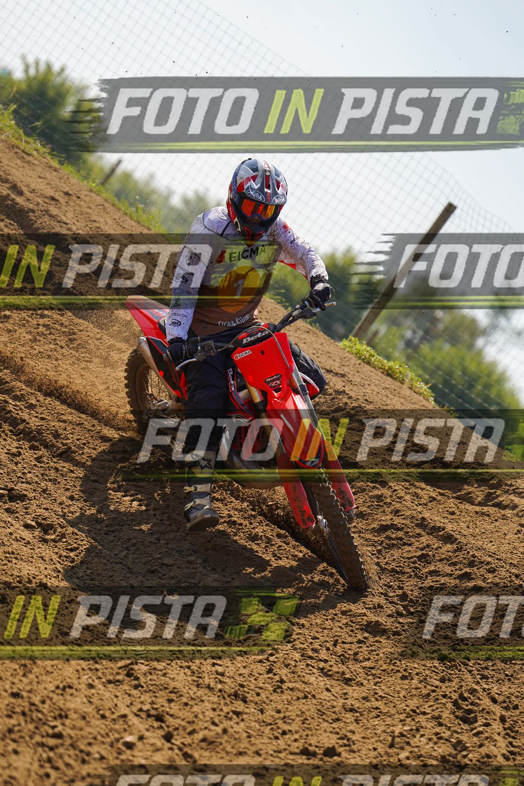 EICMA 20-09 12:00-13:00 · DOS03378