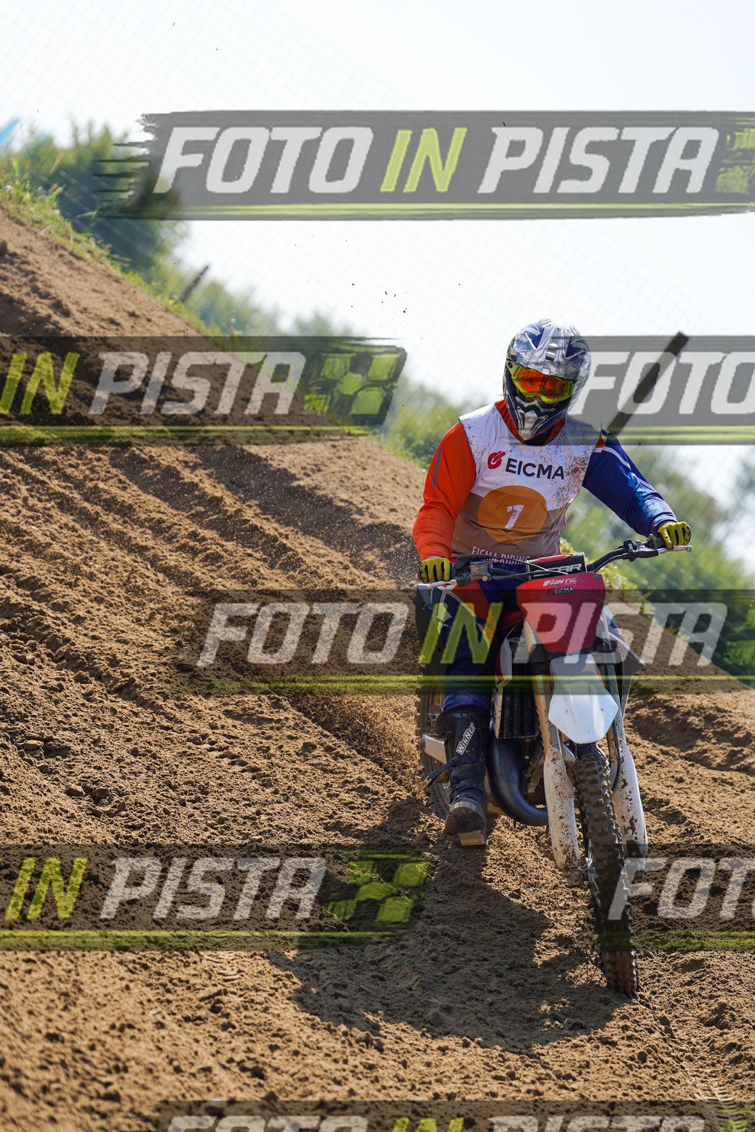 EICMA 20-09 12:00-13:00 · DOS03384