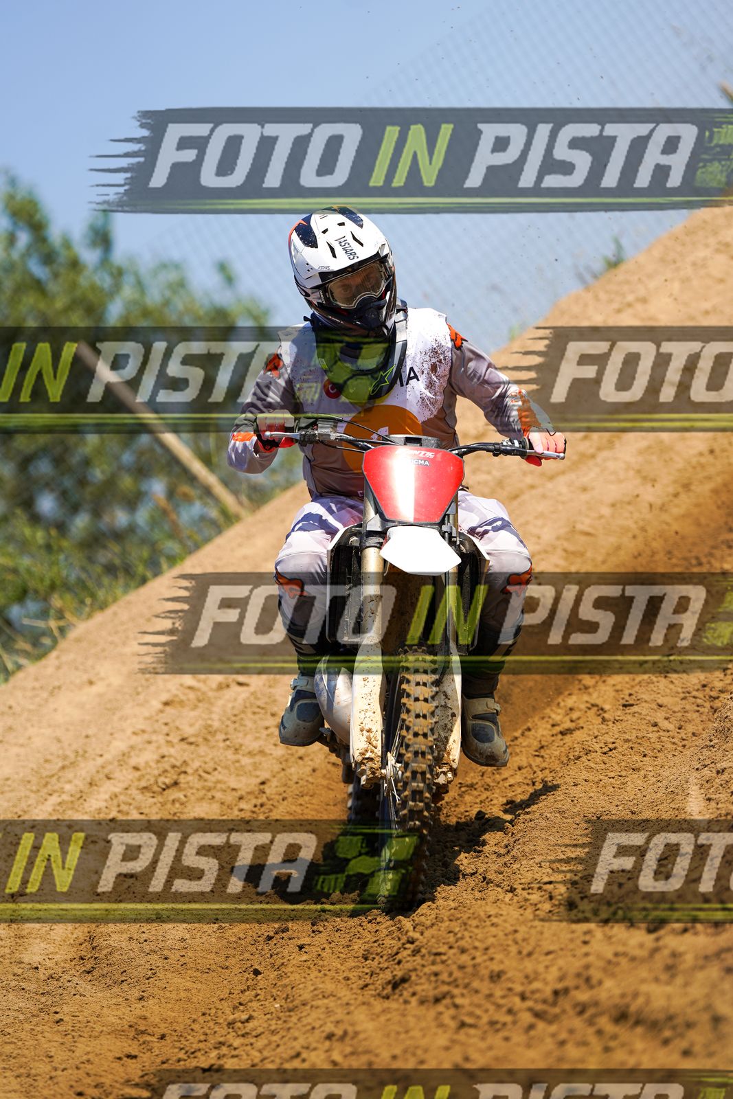 EICMA 20-09 12:00-13:00 · DOS03667