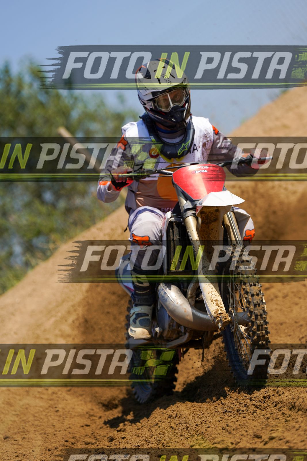 EICMA 20-09 12:00-13:00 · DOS03669