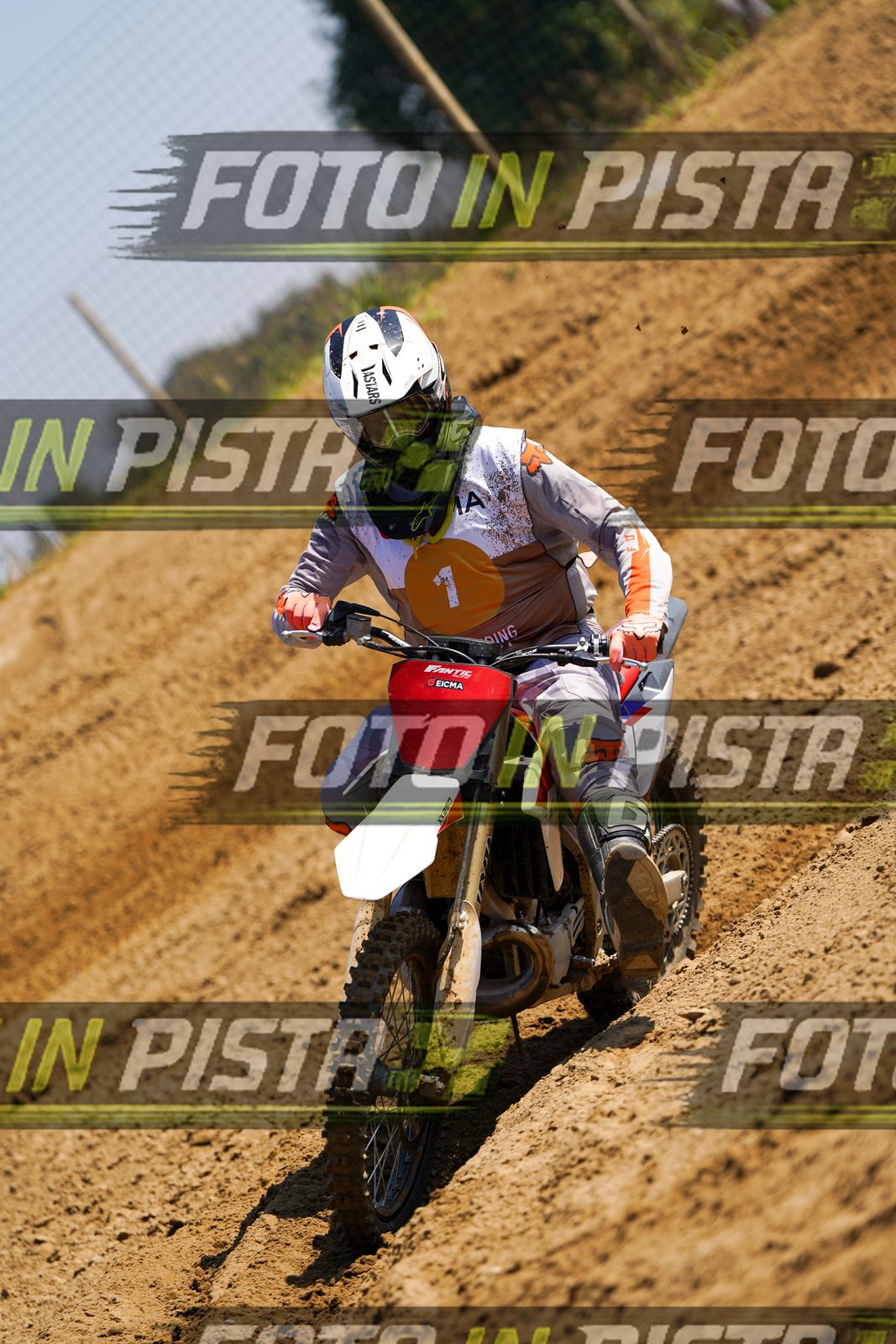 EICMA 20-09 12:00-13:00 · DOS03720