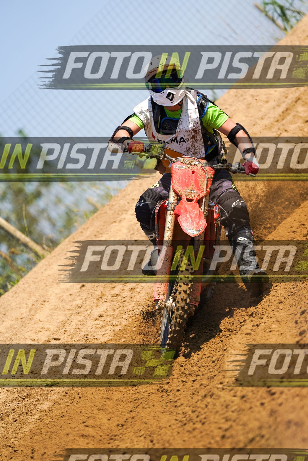 EICMA 20-09 12:00-13:00 · DOS03746