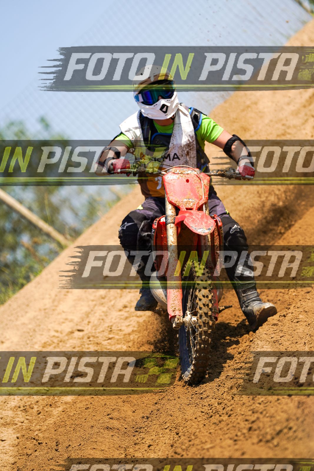 EICMA 20-09 12:00-13:00 · DOS03747