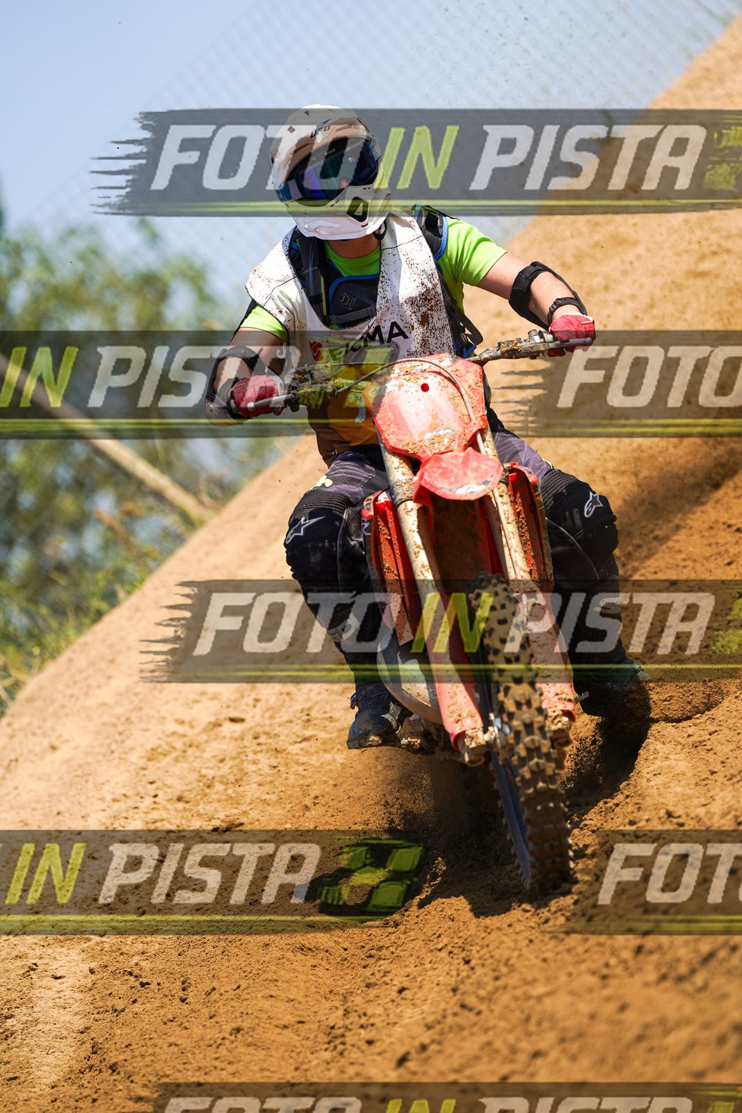 EICMA 20-09 12:00-13:00 · DOS03748