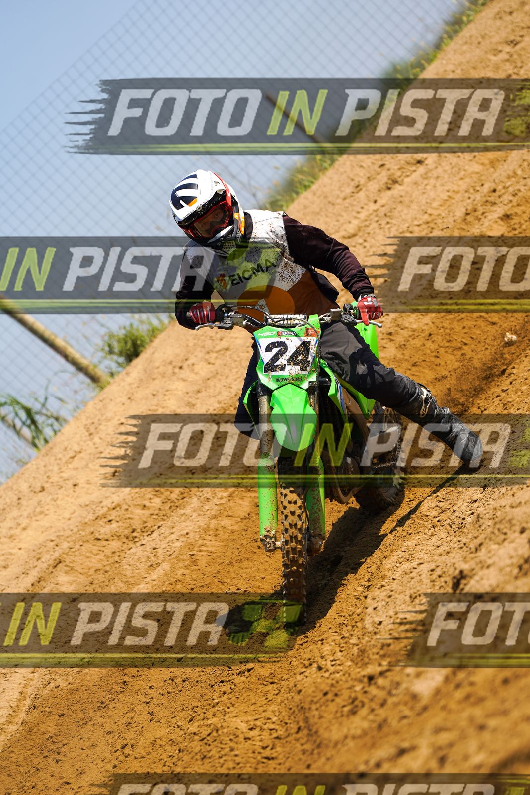 EICMA 20-09 12:00-13:00 · DOS03755