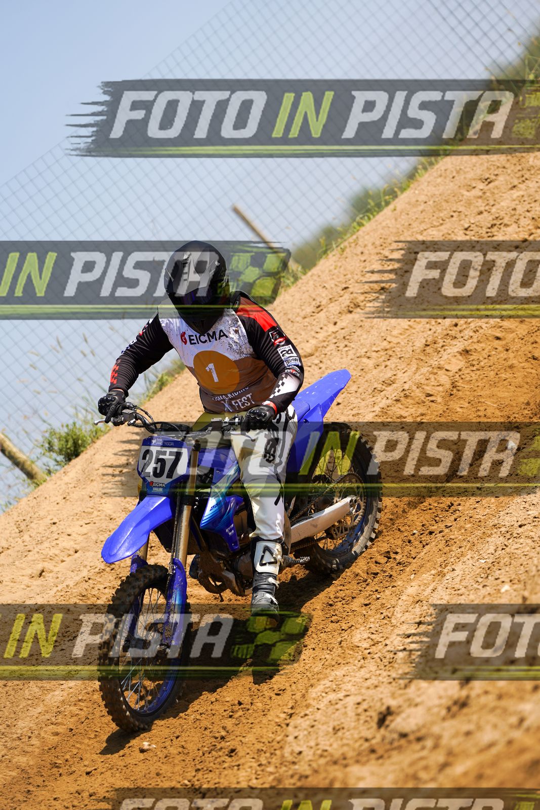 EICMA 20-09 12:00-13:00 · DOS03757