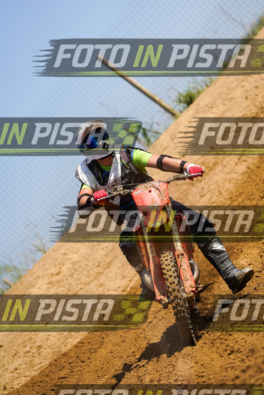 EICMA 20-09 12:00-13:00 · DOS03782