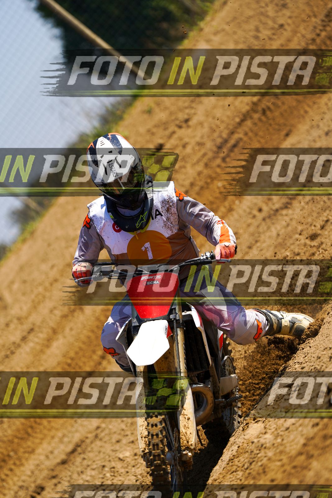 EICMA 20-09 12:00-13:00 · DOS03796