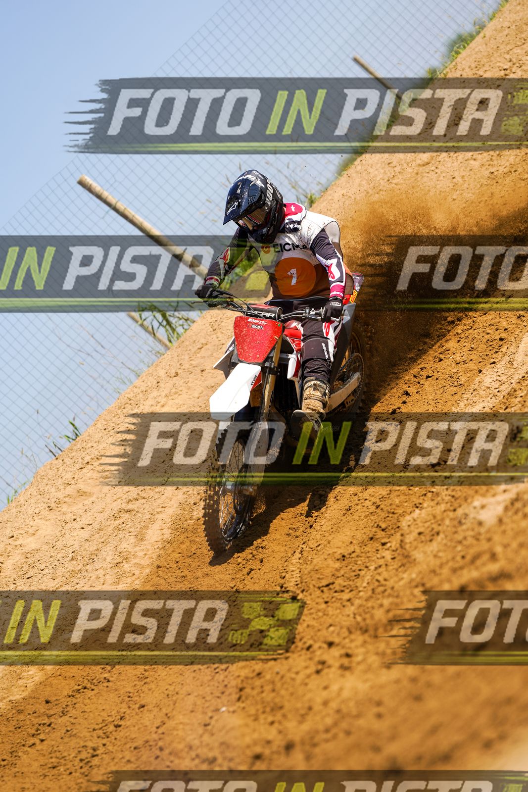 EICMA 20-09 12:00-13:00 · DOS03855