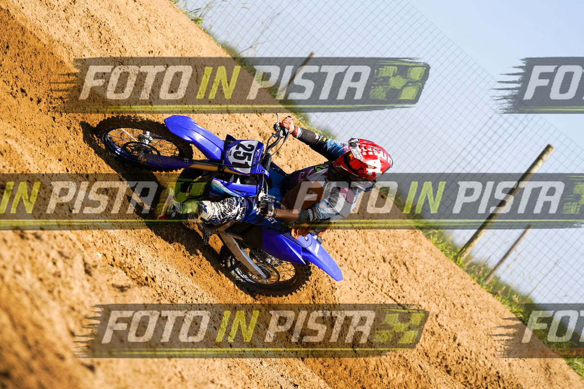 EICMA 20-09 12:00-13:00 · DOS03864