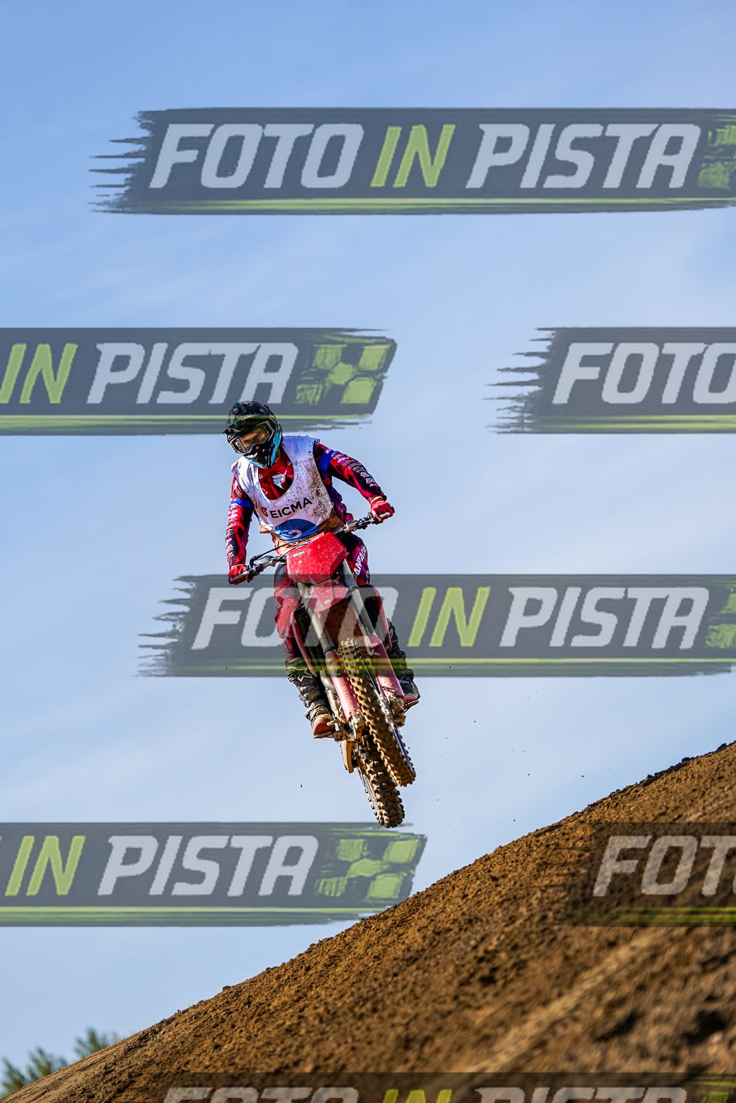 EICMA 20-09 14:00-15:00 · DOS03931
