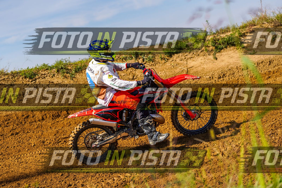 EICMA 20-09 14:00-15:00 · DOS04075