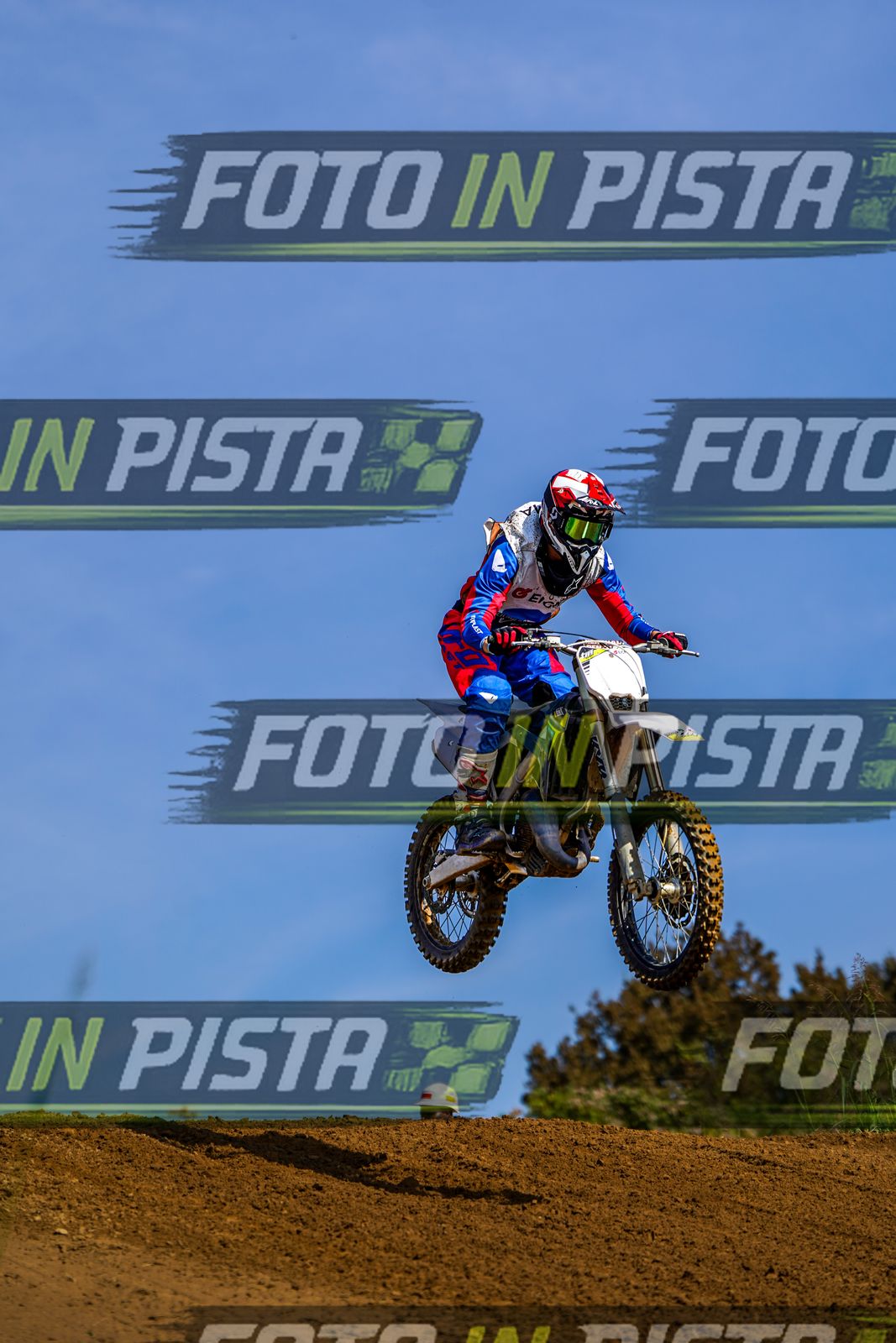 EICMA 20-09 14:00-15:00 · DOS04254