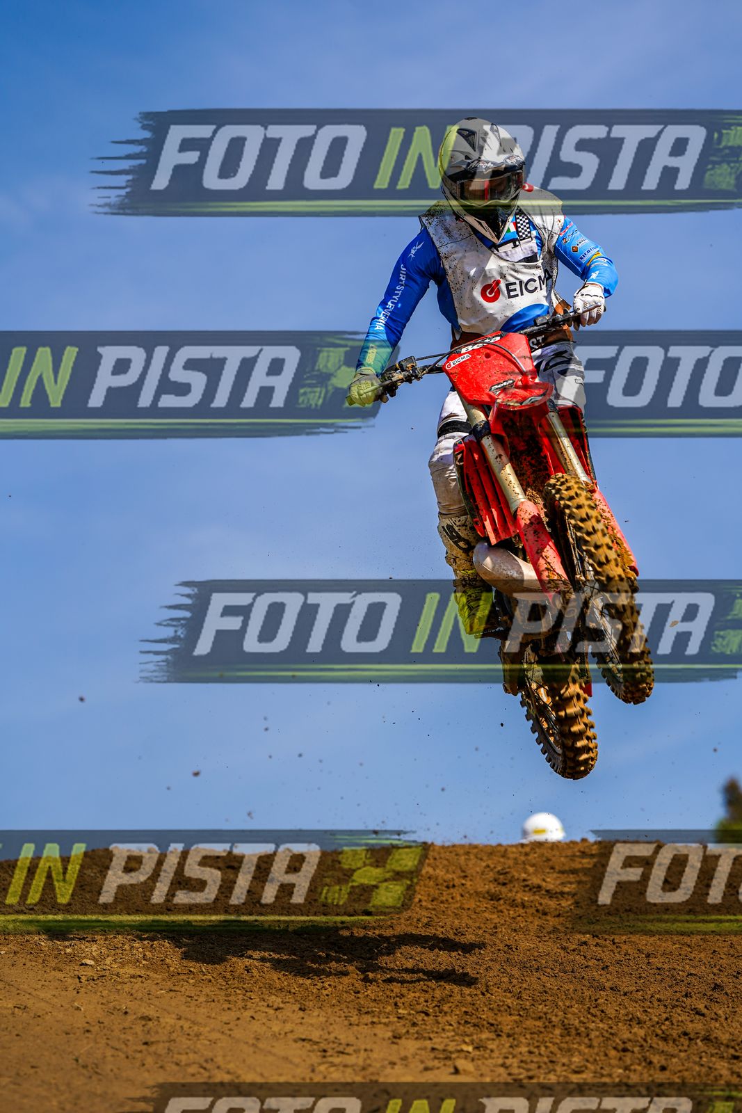 EICMA 20-09 14:00-15:00 · DOS04295