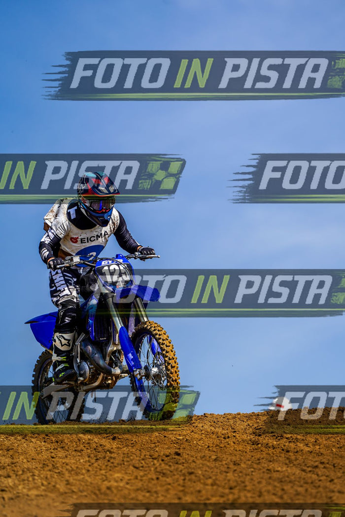 EICMA 20-09 14:00-15:00 · DOS04348