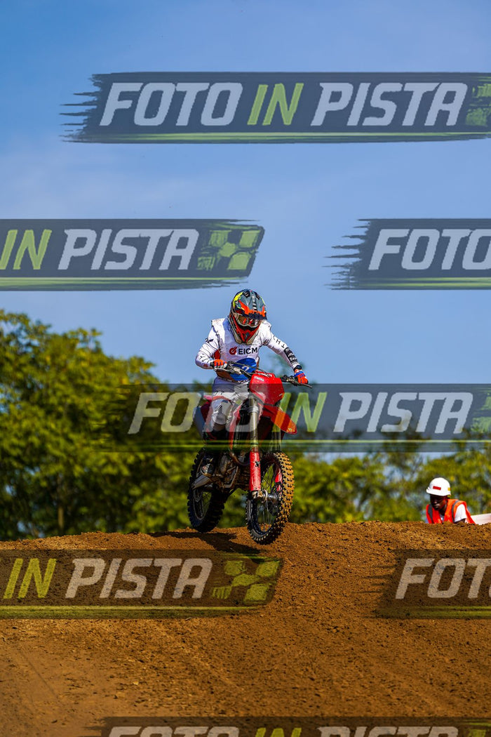 EICMA 20-09 14:00-15:00 · DOS04427