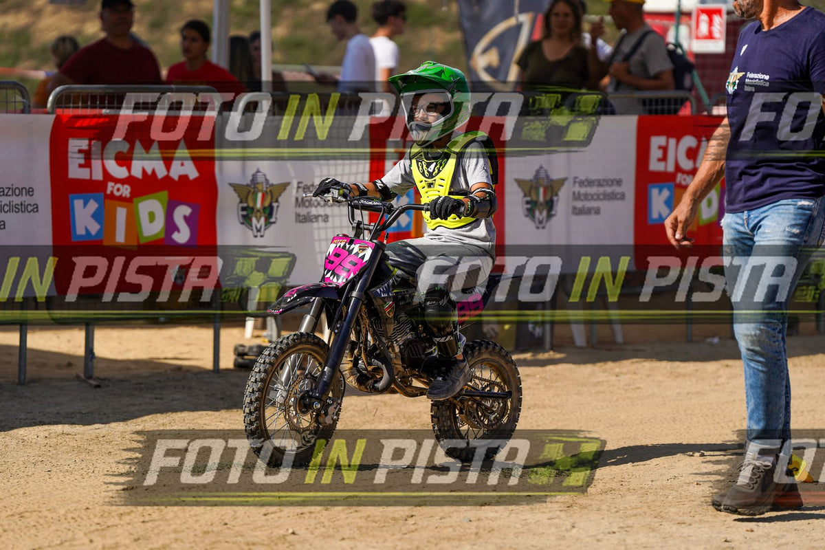 EICMA 20-09 15:00-16:00 · DOS04474