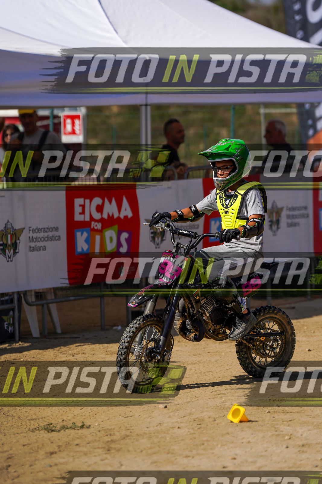 EICMA 20-09 15:00-16:00 · DOS04482