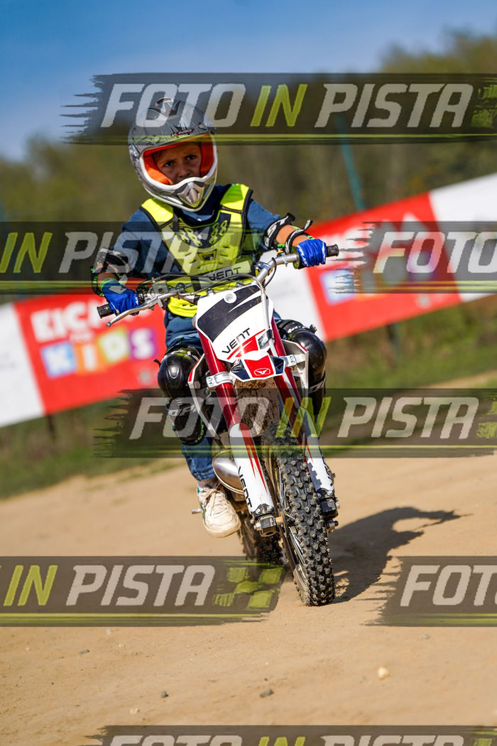 EICMA 20-09 15:00-16:00 · DOS04498