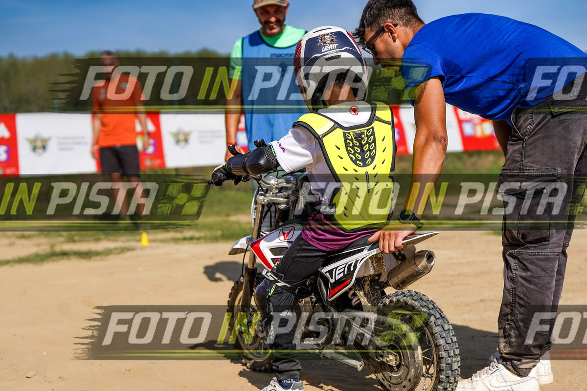 EICMA 20-09 15:00-16:00 · DOS04511