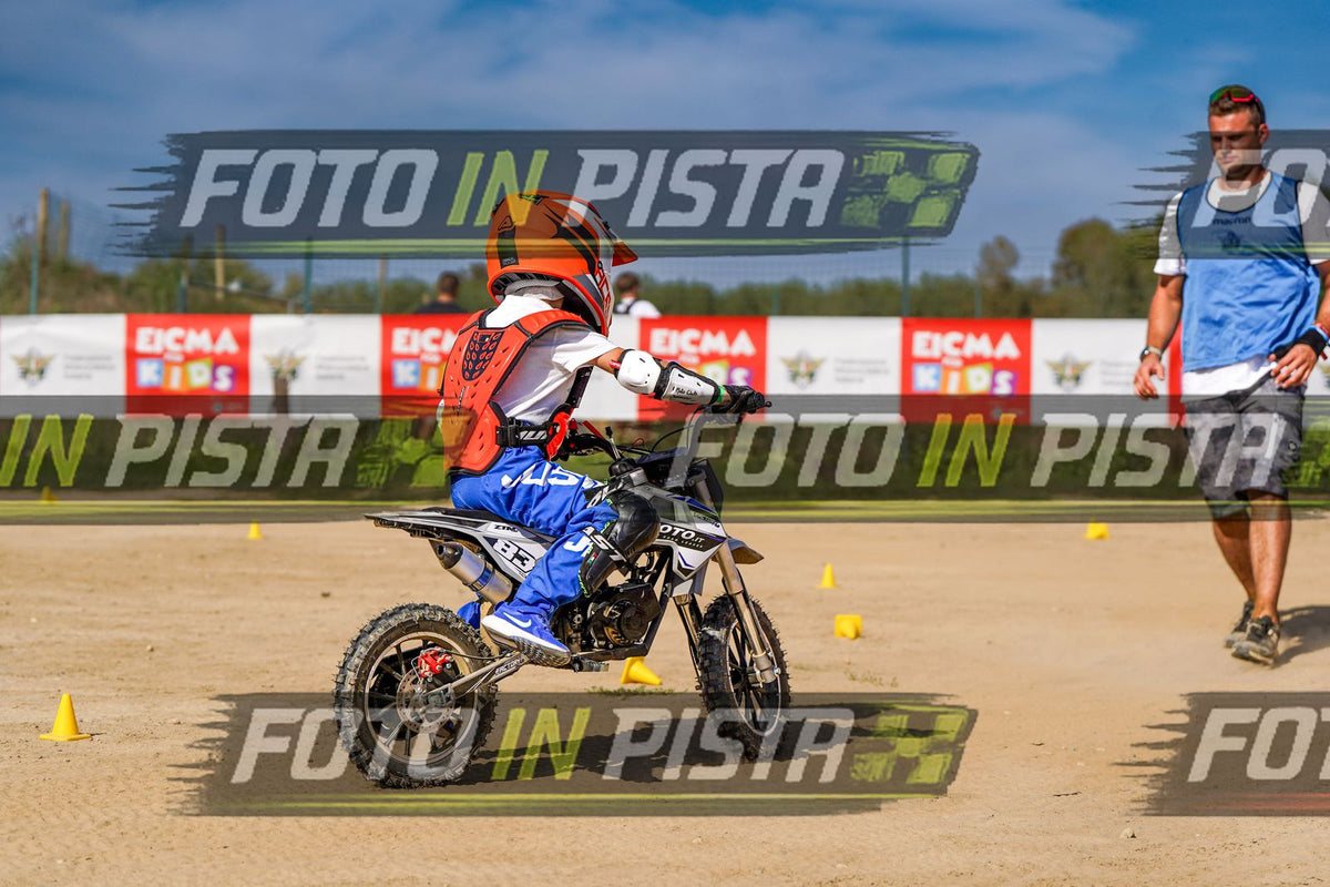 EICMA 20-09 15:00-16:00 · DOS04515