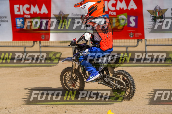 EICMA 20-09 15:00-16:00 · DOS04523