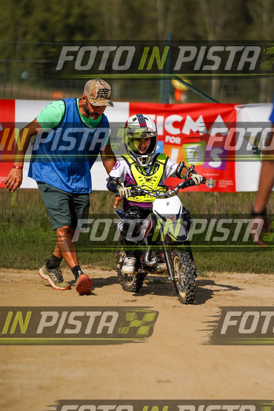 EICMA 20-09 15:00-16:00 · DOS04566