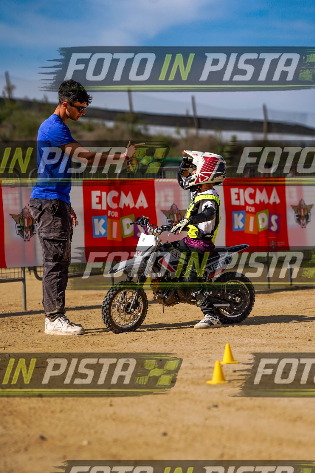 EICMA 20-09 15:00-16:00 · DOS04583