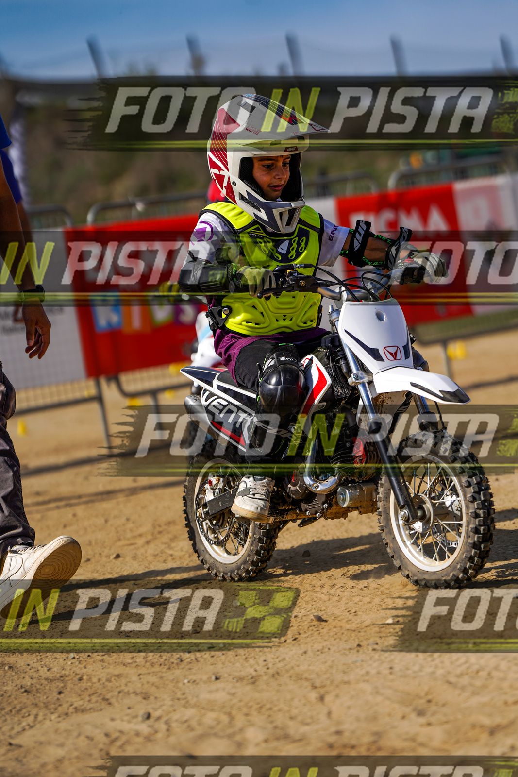 EICMA 20-09 15:00-16:00 · DOS04585