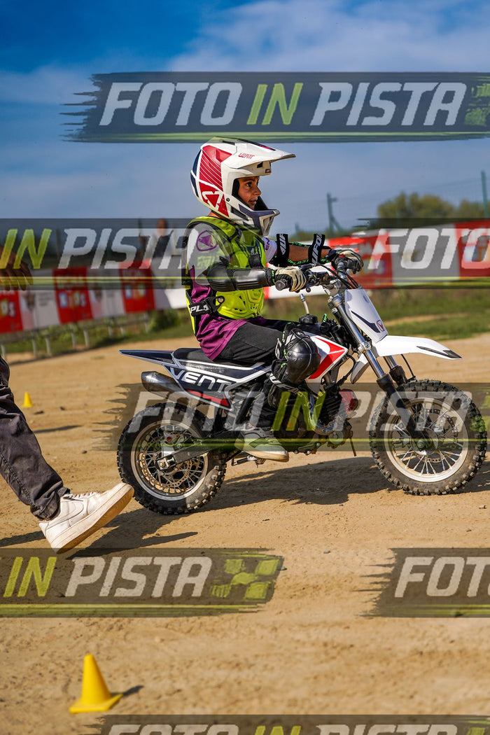 EICMA 20-09 15:00-16:00 · DOS04588