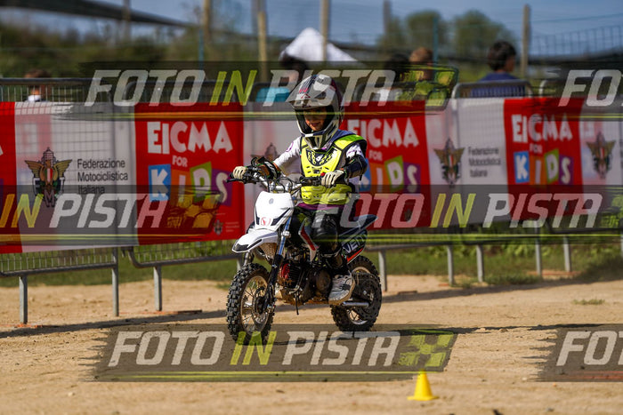 EICMA 20-09 15:00-16:00 · DOS04593
