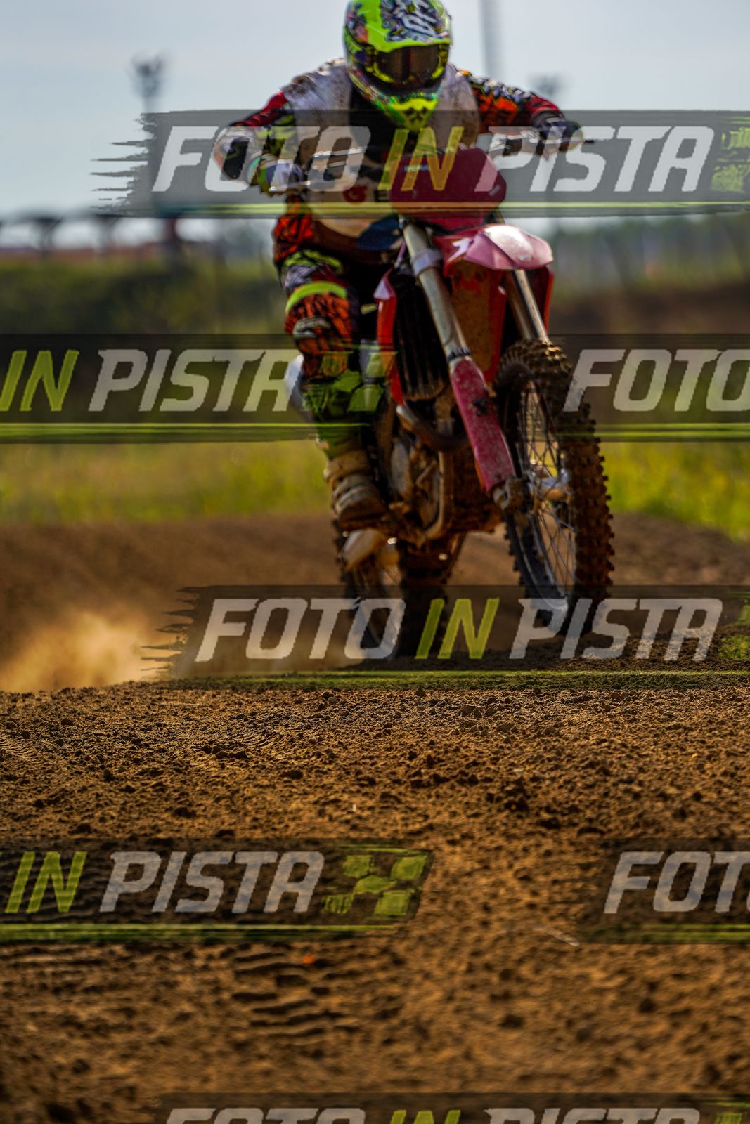 EICMA 20-09 15:00-16:00 · DOS04684