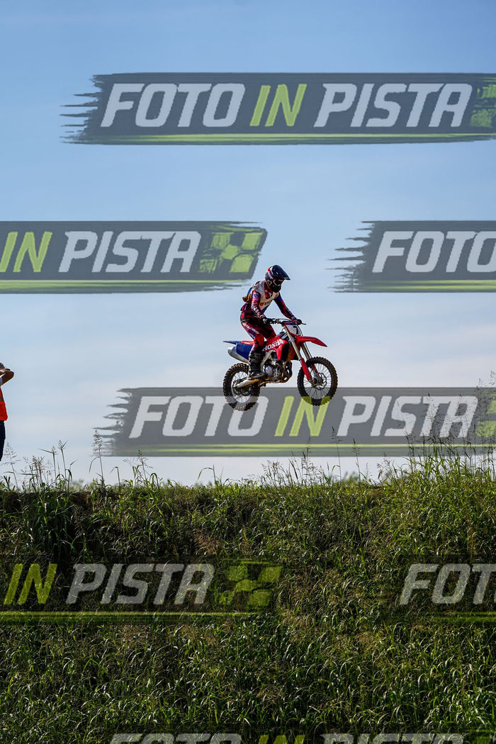 EICMA 20-09 15:00-16:00 · DOS04764
